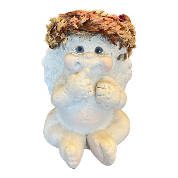 Vintage 1996 Dreamsicle cherub thinking with finger on mouth. 2.5” tall - Picture 1 of 4